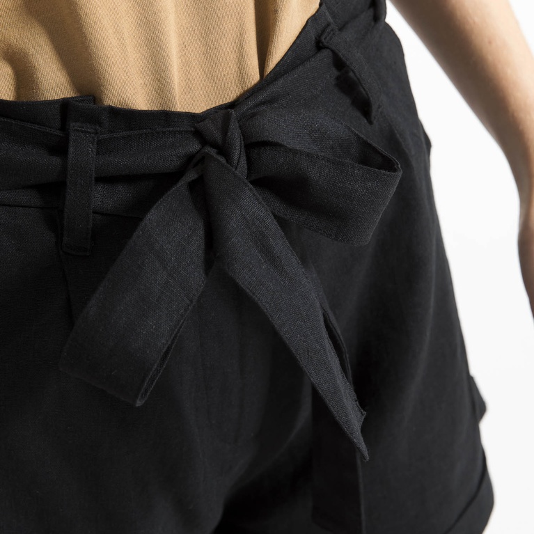 Paper bag-shorts "Della" Paper bag-shorts "Della"